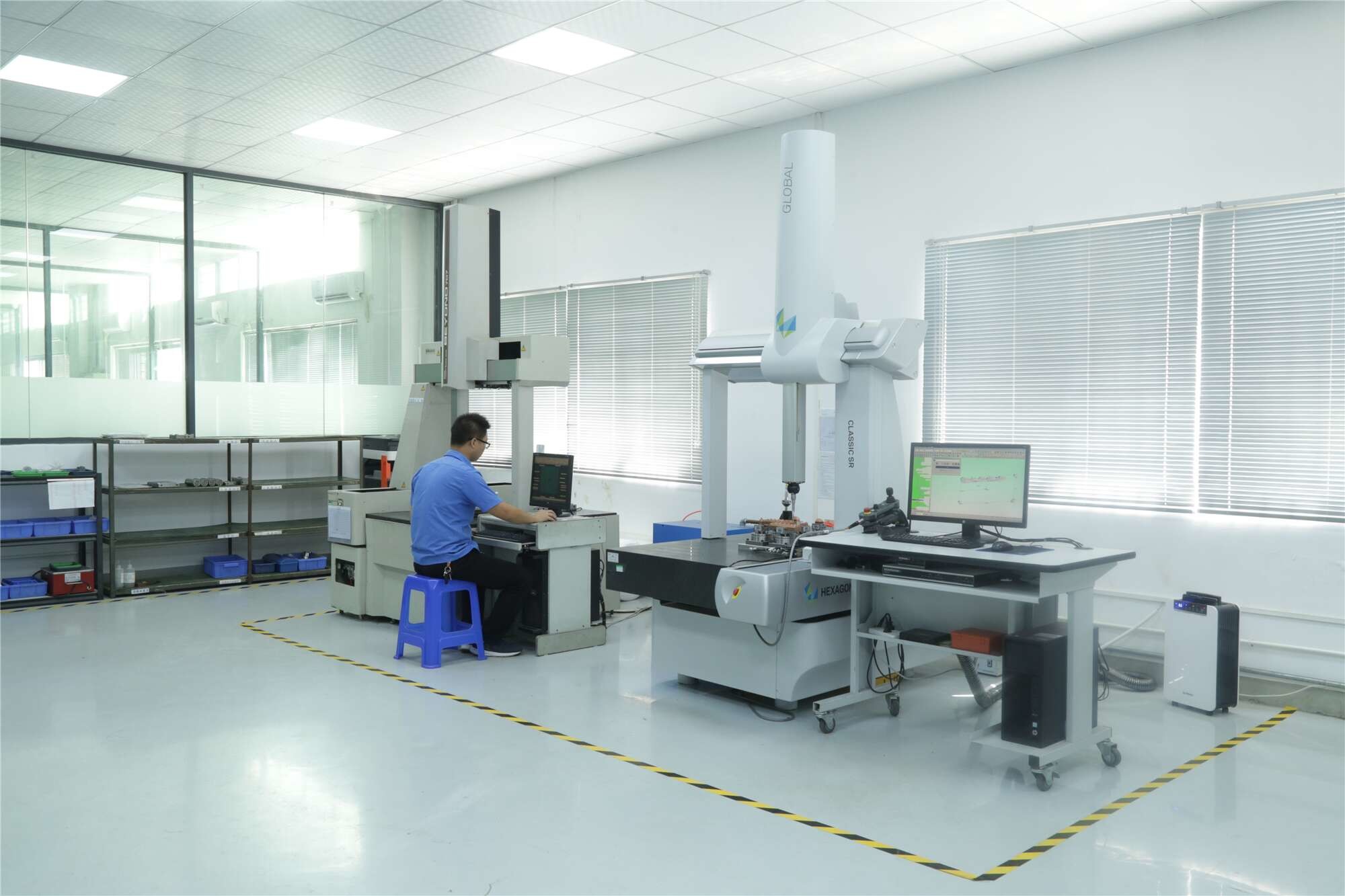 FORWA PRECISE PLASTIC MOULD CO.,LTD. Fabrik Produktionslinie