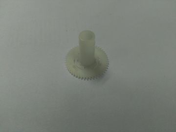 Weiße Farbe des Plastikgang-Form-Teils mit POM-Material gemacht vom genauen Spritzen